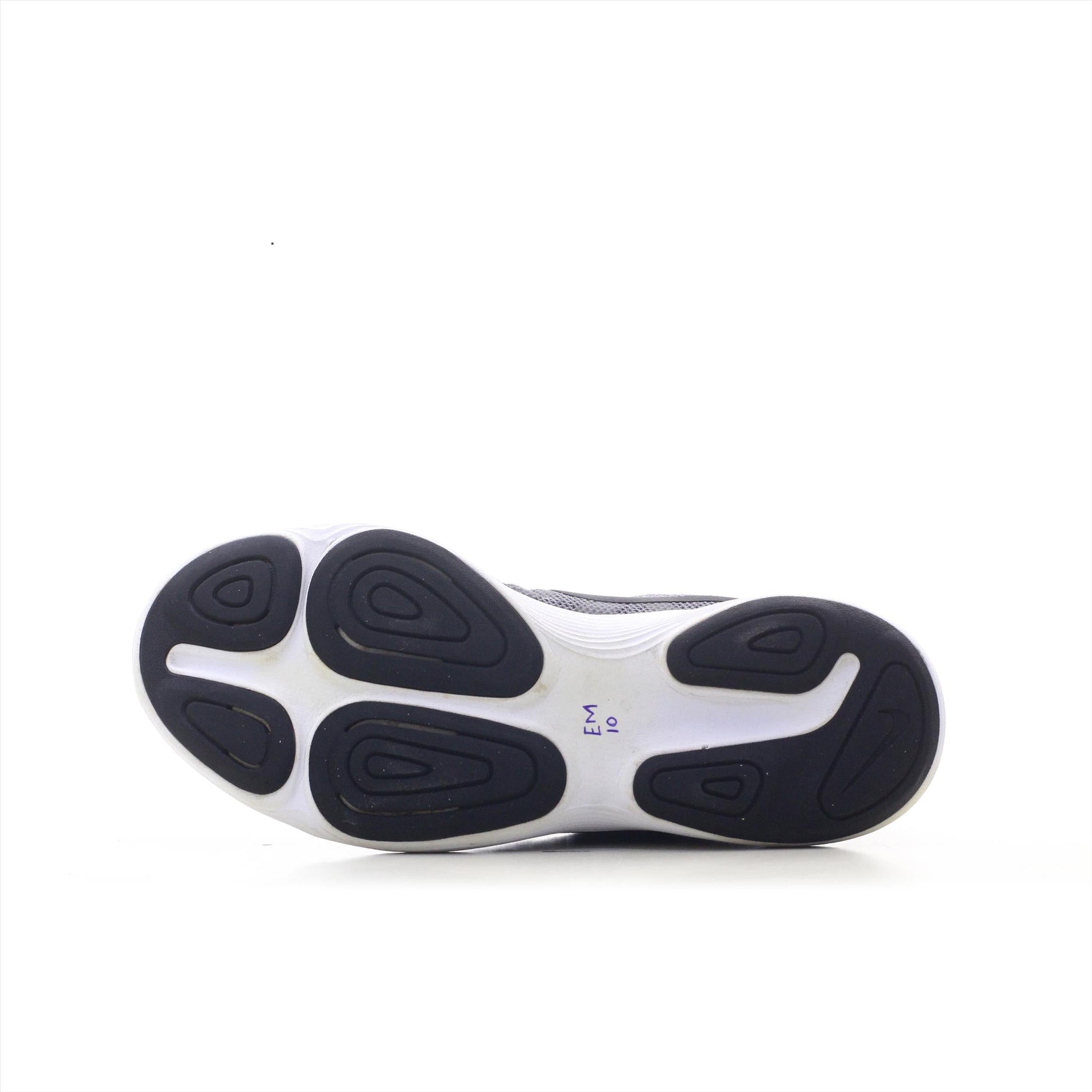NIKE REVOLUTION 4 (Original)
