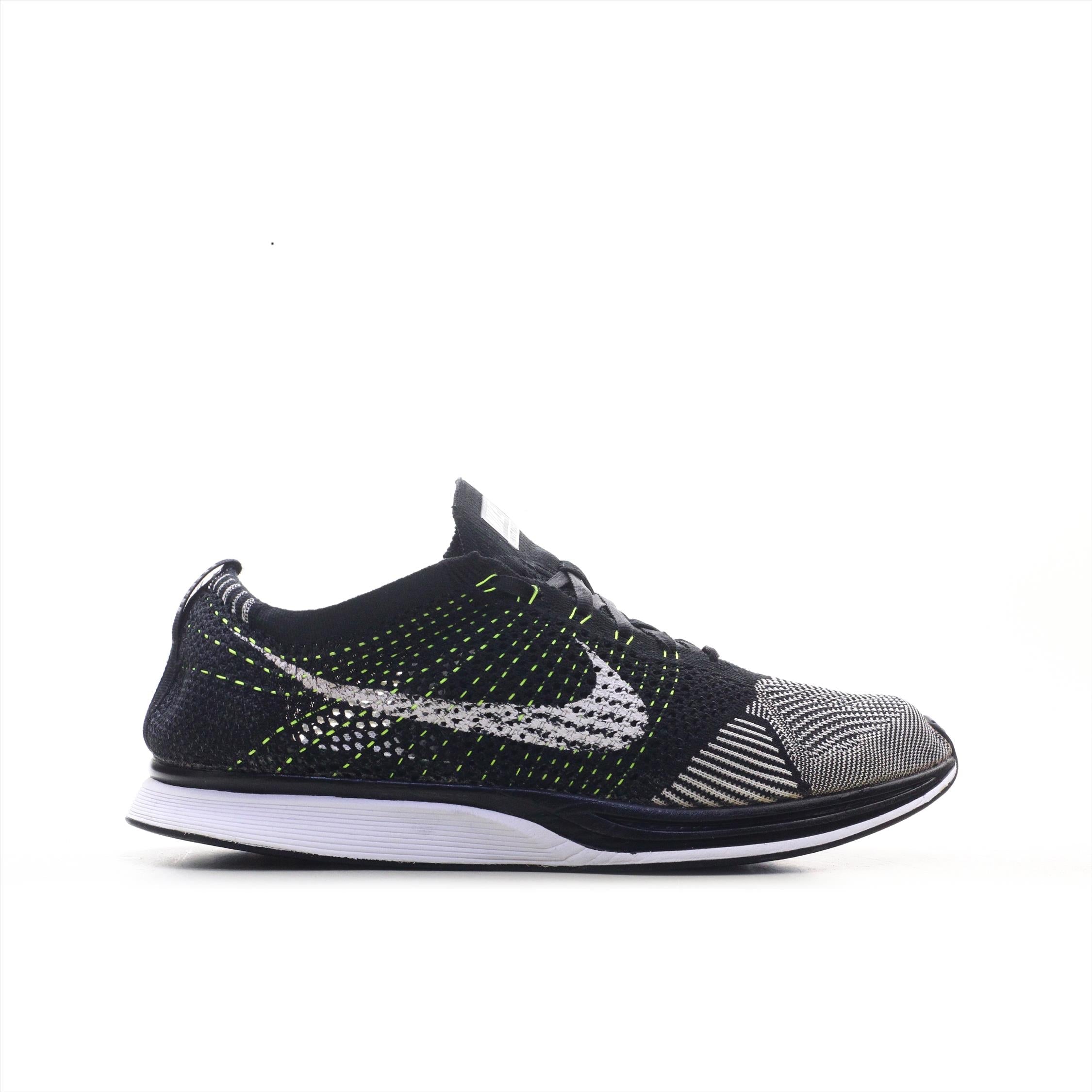 NIKE FLYKNIT RACER Original USA Imported