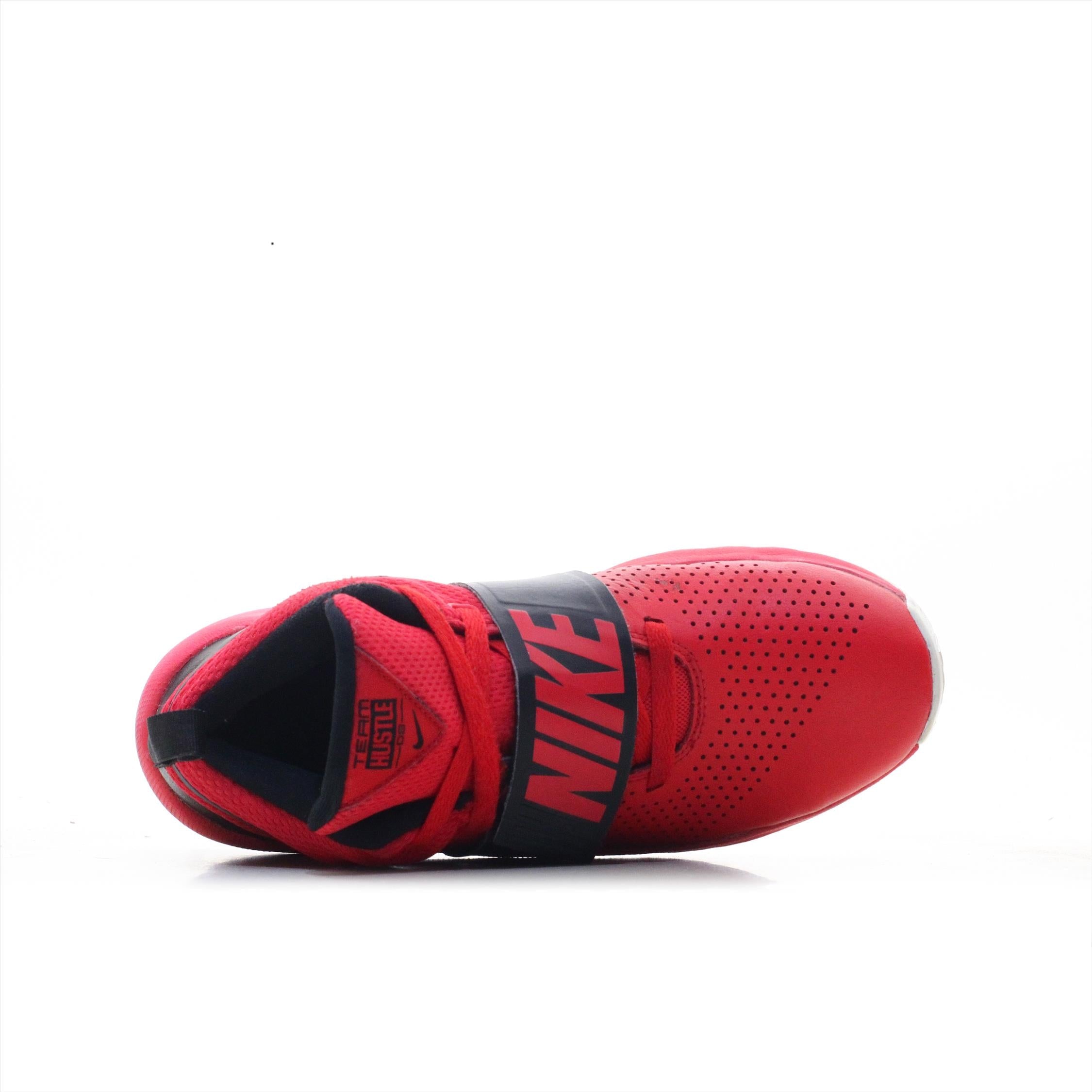 Nike team hustle d8 store red