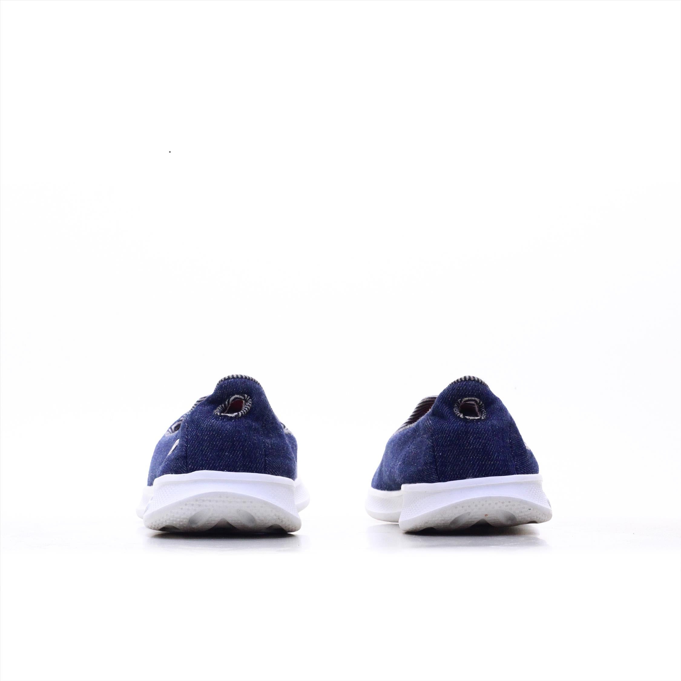 Skechers go step sales lite goga max
