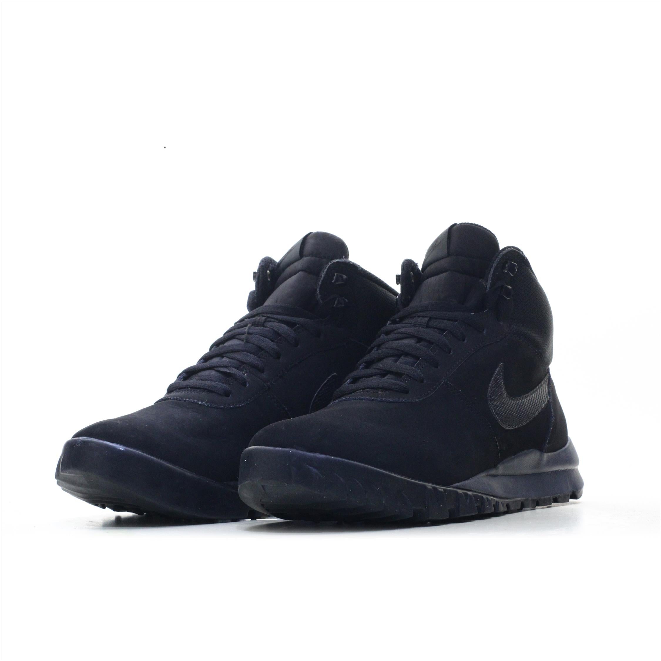 NIKE HOODLAND SUEDE TRIPPLE BLACK GRIPPER Original USA Imported