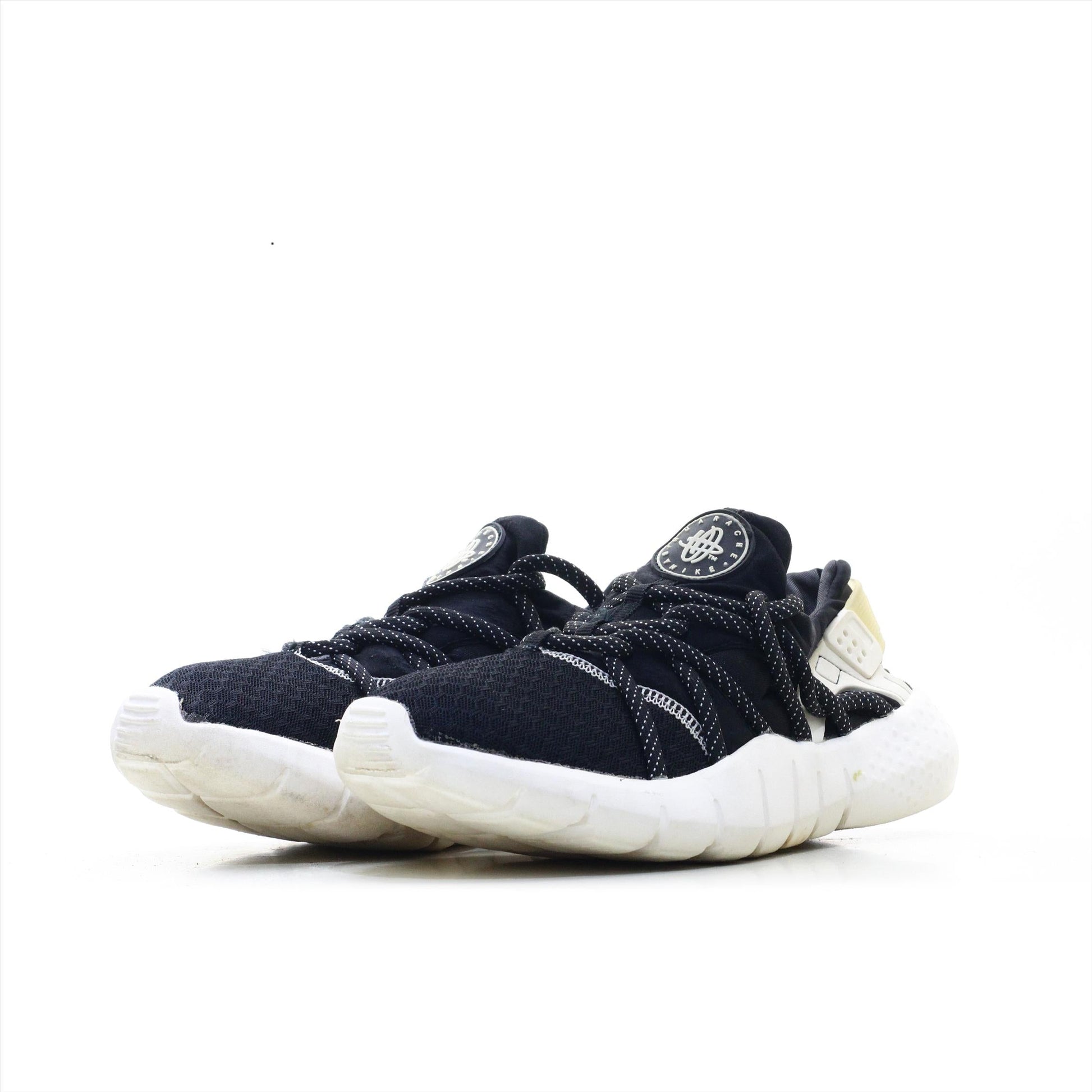 NIKE AIR HUARACHE SLIM FIT (Original USA Imported)