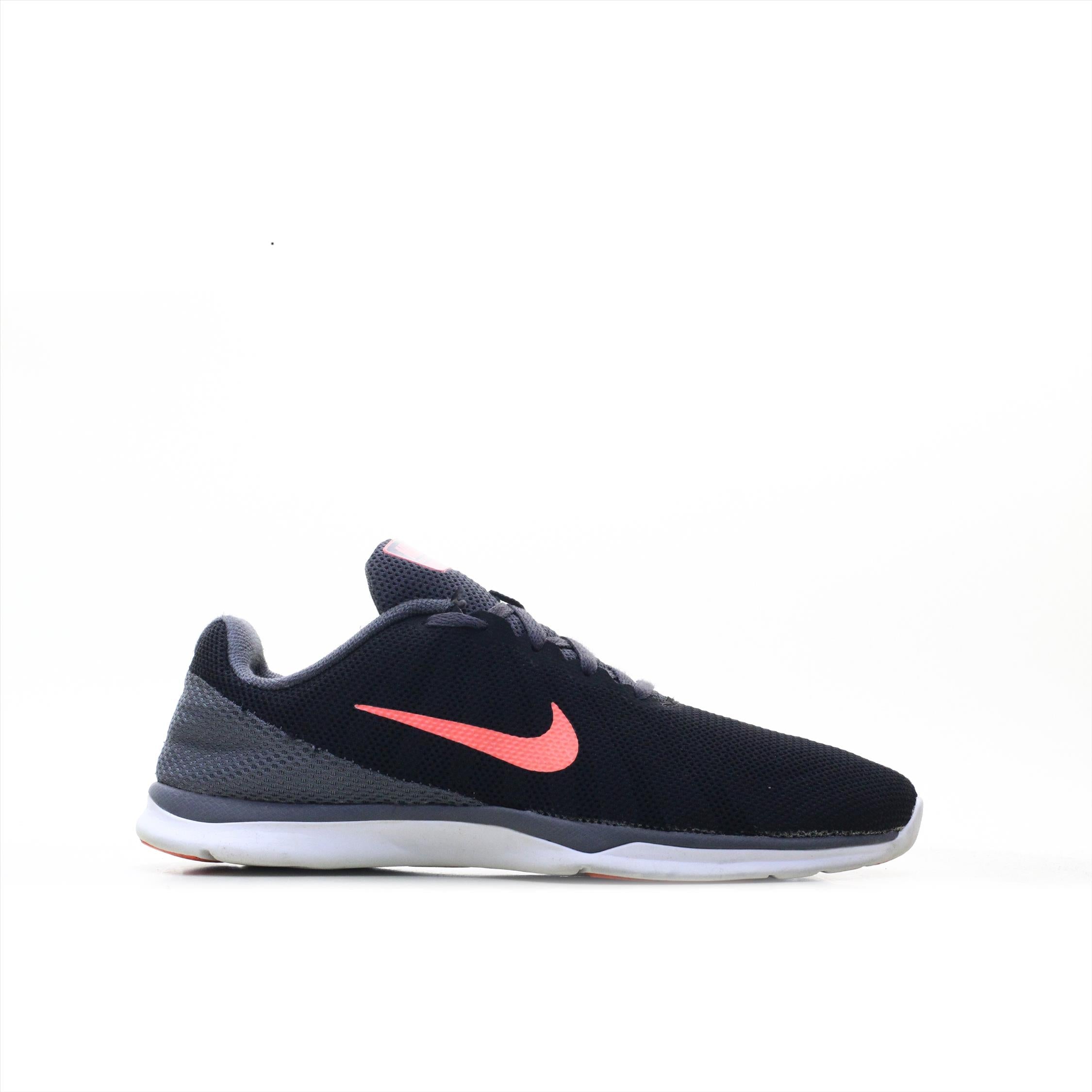 Nike training tr6 deals