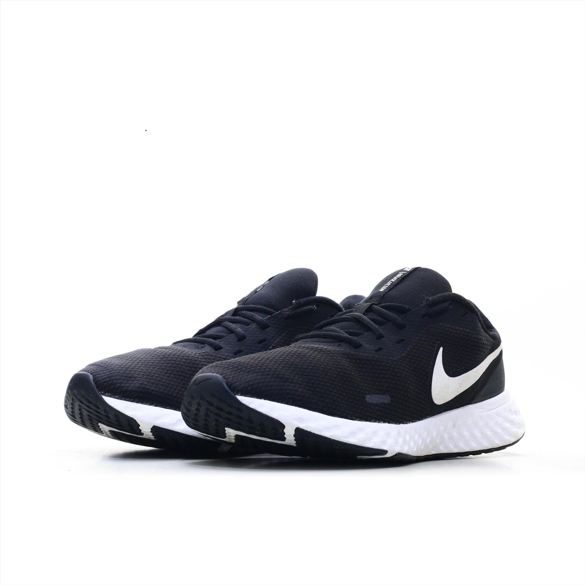 NIKE REVOLUTION 2019 (Original USA Imported)