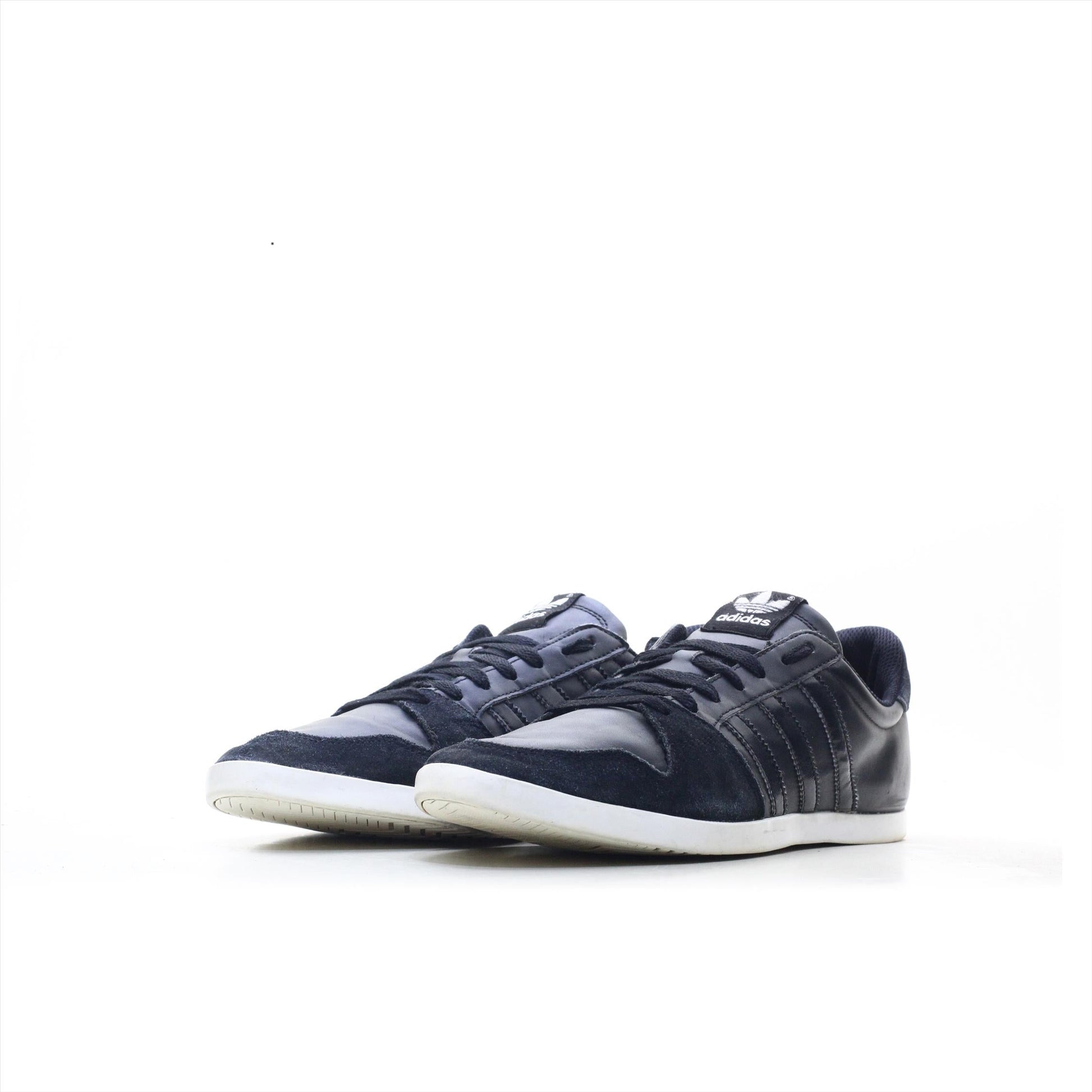 ADIDAS ADILAGO TRAINER (Original USA Imported)