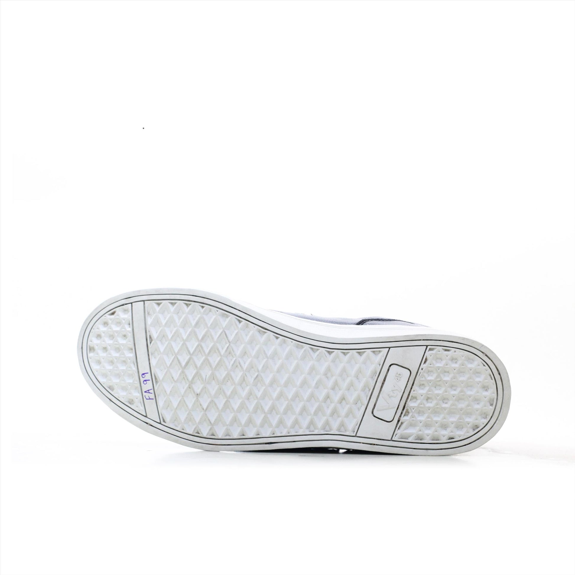 NIKE REVOLUTION 4 (Original USA Imported)