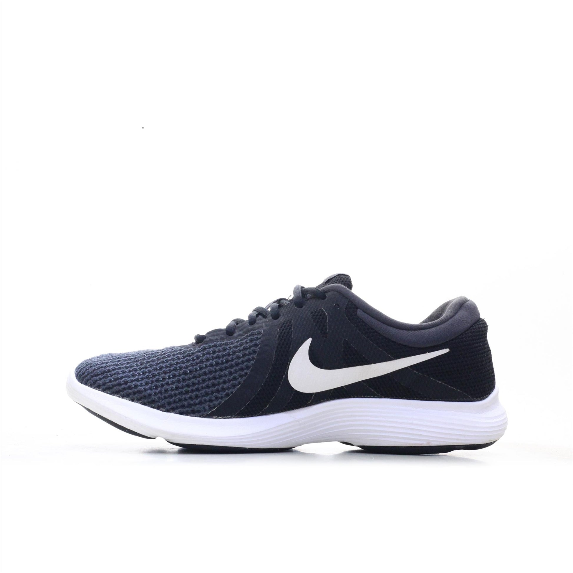 NIKE REVOLUTION 4 (Original USA Imported)
